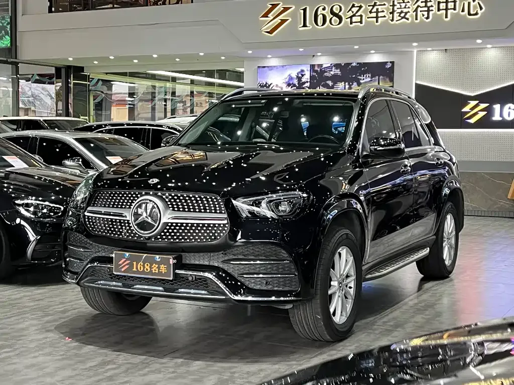Mercedes-Benz GLE — фото 1