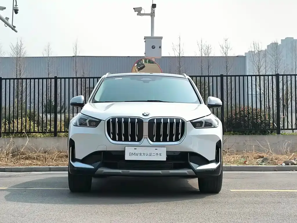 BMW X1 — фото 10