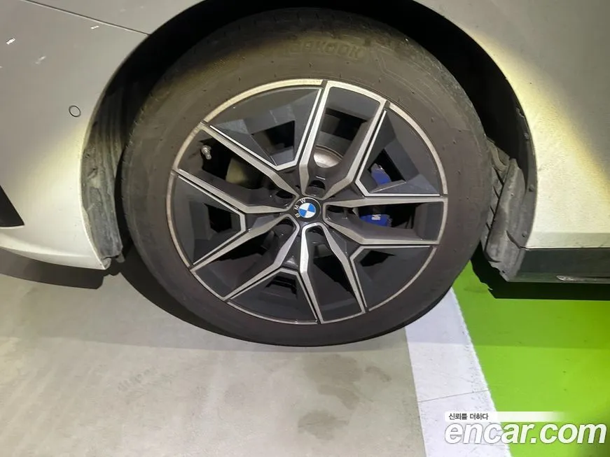 BMW 5-Series 2024 из KR, фото 9