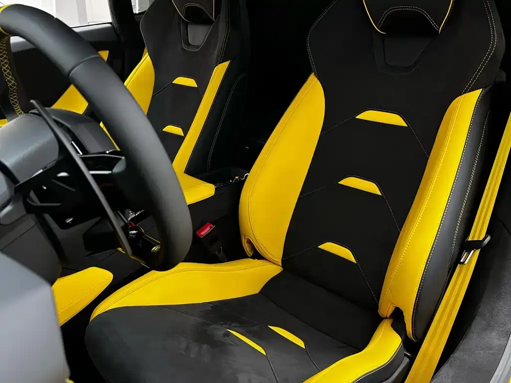 Lamborghini Huracan 2024 из CN, фото 8