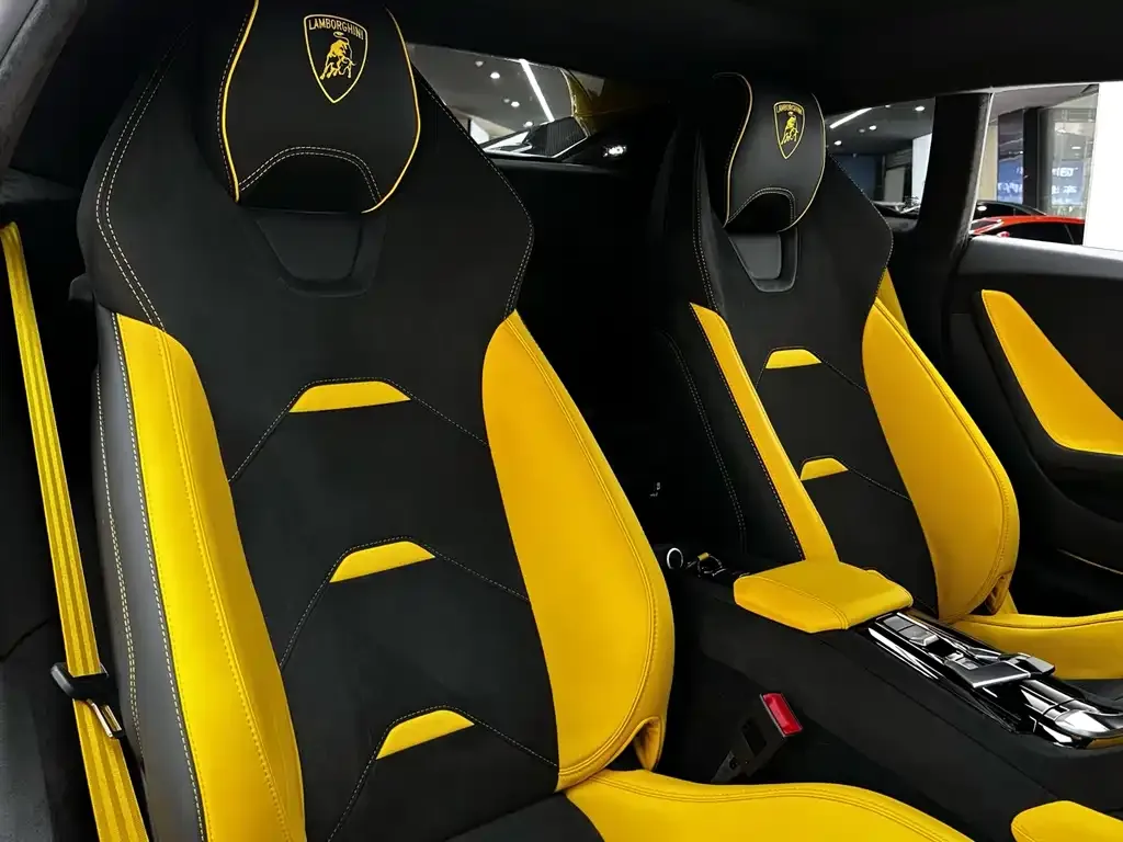 Lamborghini Huracan 2024 из CN, фото 9