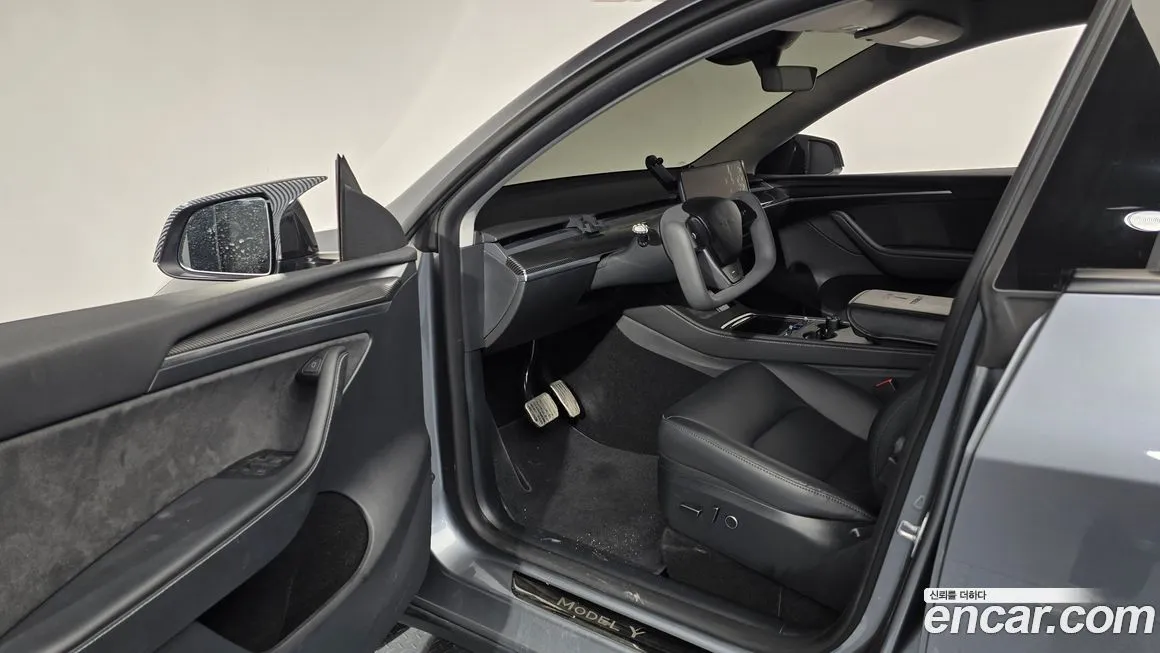 Tesla Model Y 2025 из KR, фото 6