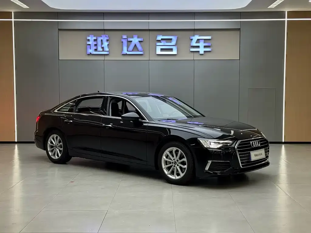 Audi A6L — фото 2