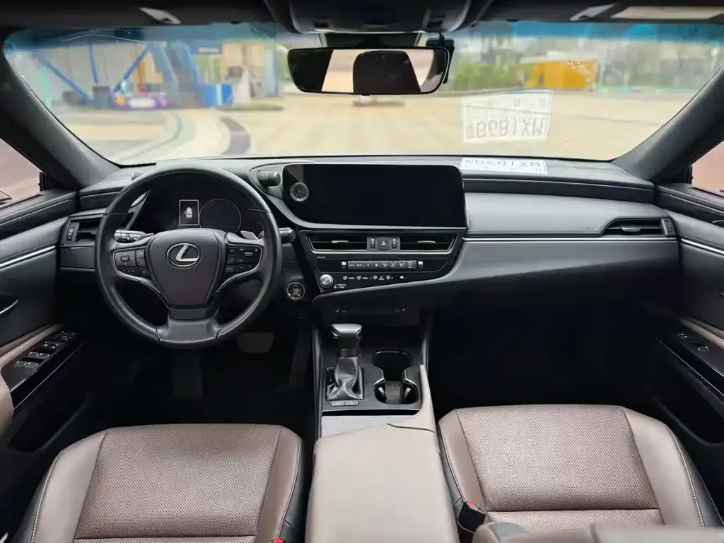 Lexus ES 2023 из CN, фото 3