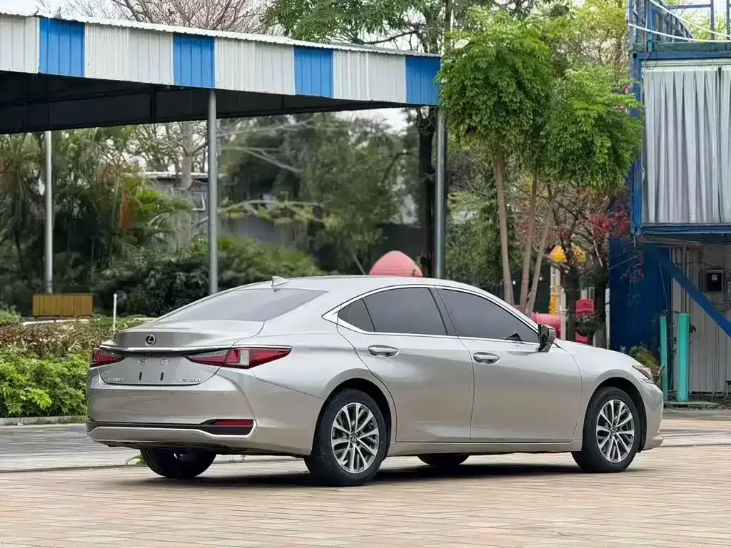 Lexus ES 2023 из CN, фото 7