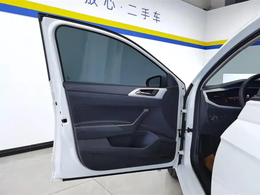 Volkswagen Polo 2023 из CN, фото 10