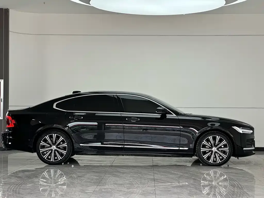 Volvo S90 — фото 9