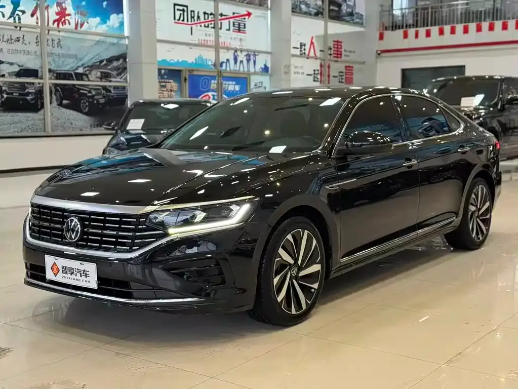Volkswagen Passat — фото 8