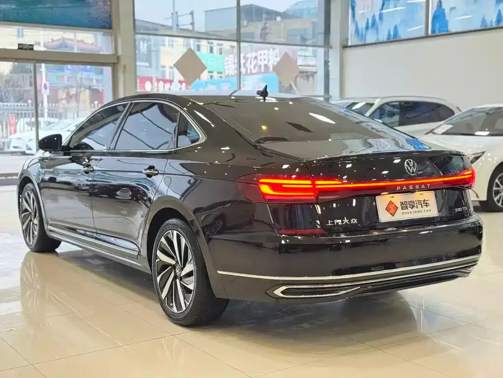 Volkswagen Passat — фото 6