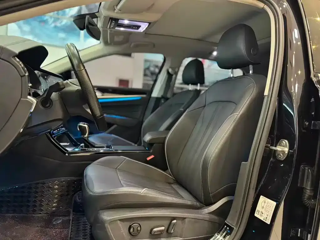 Volkswagen Passat — фото 4
