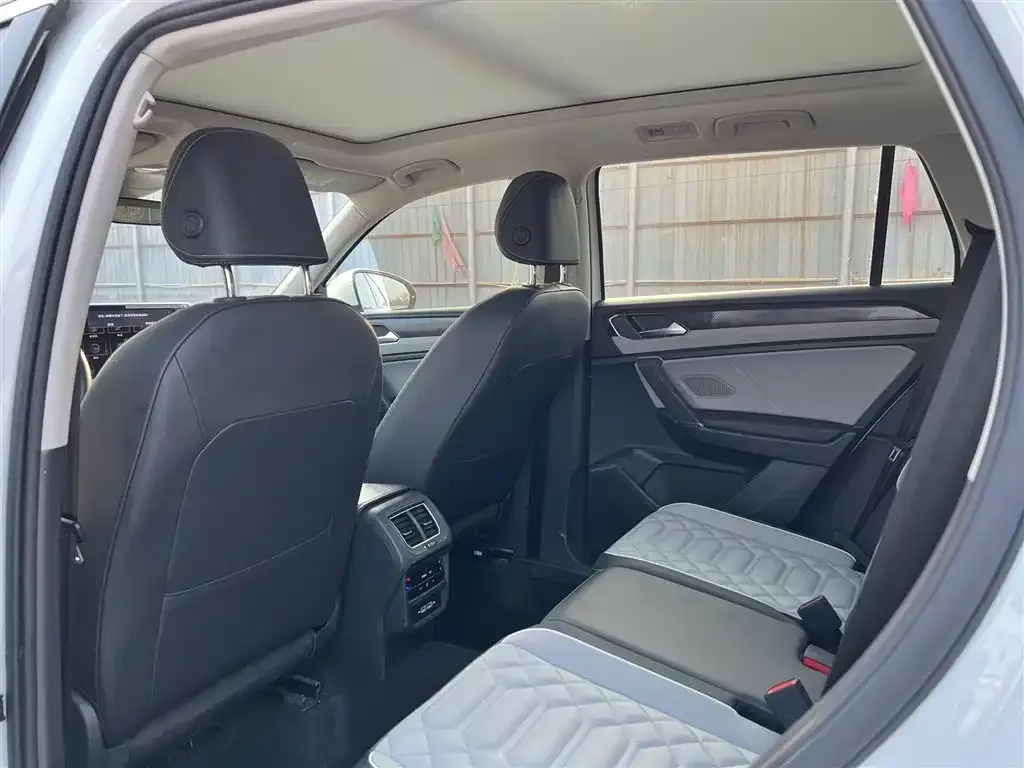Volkswagen Tayron 2023 из CN, фото 8