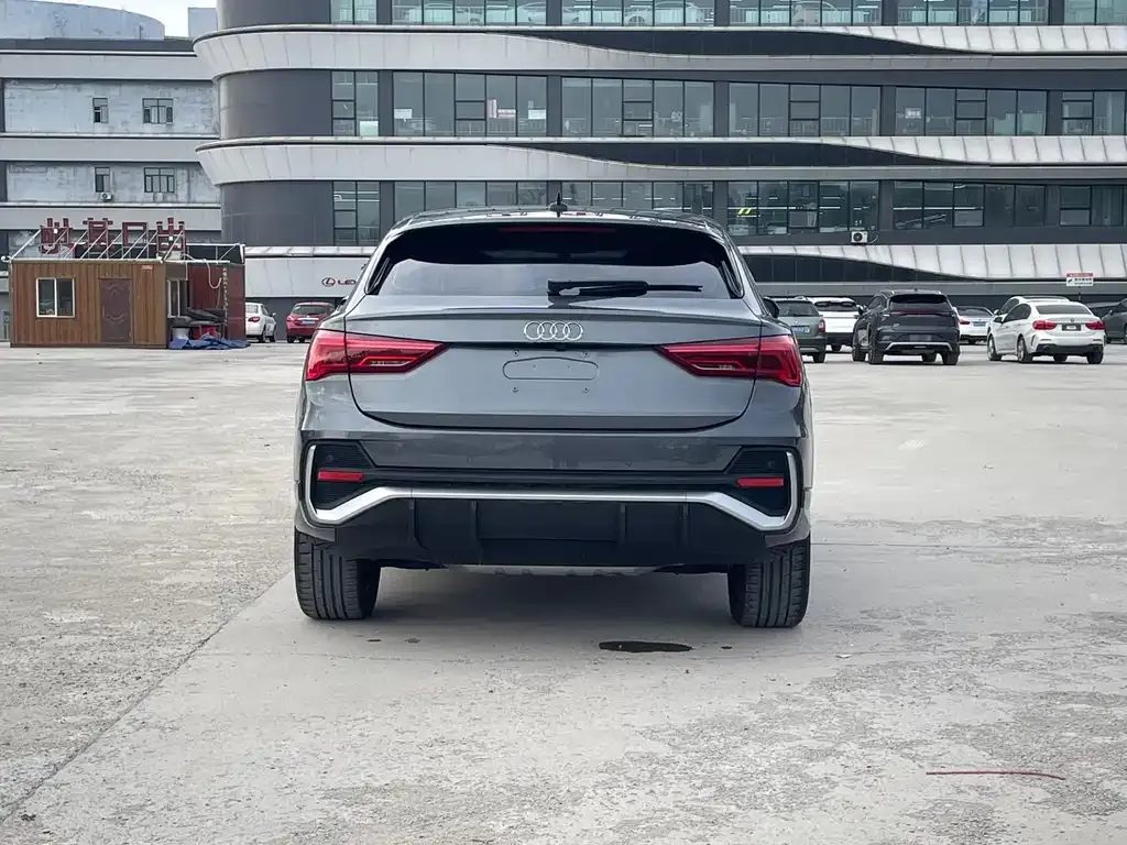 Audi Q3 Sportback — фото 6