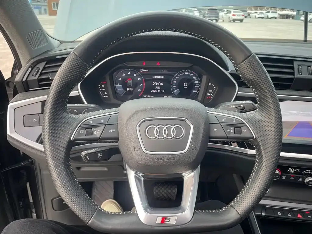 Audi Q3 Sportback — фото 4