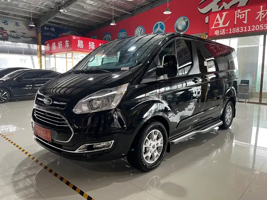 Ford Tourneo 2023 из CN, фото 1