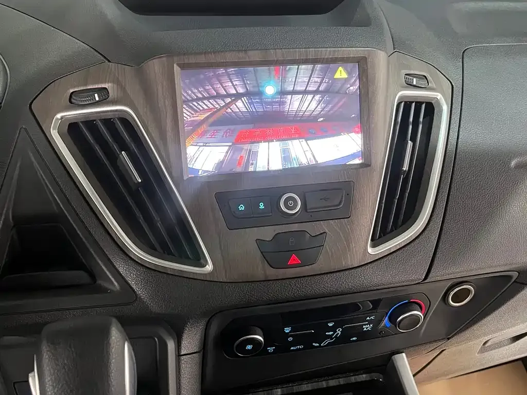 Ford Tourneo 2023 из CN, фото 3