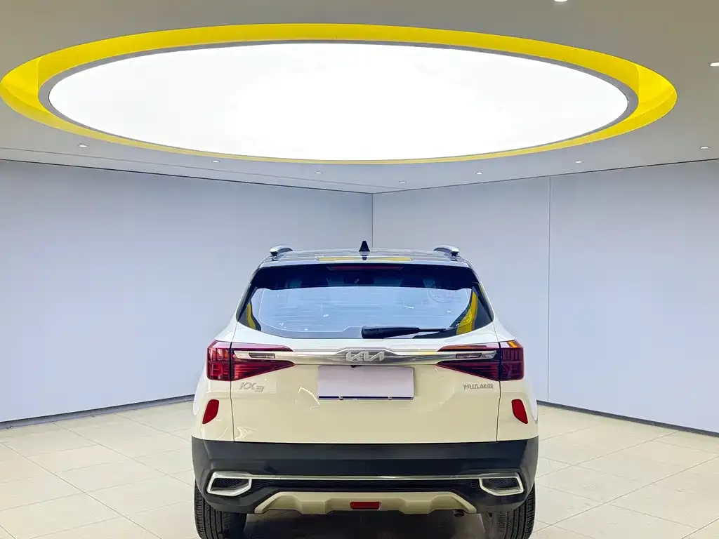 Kia KX3 2022 из CN, фото 8