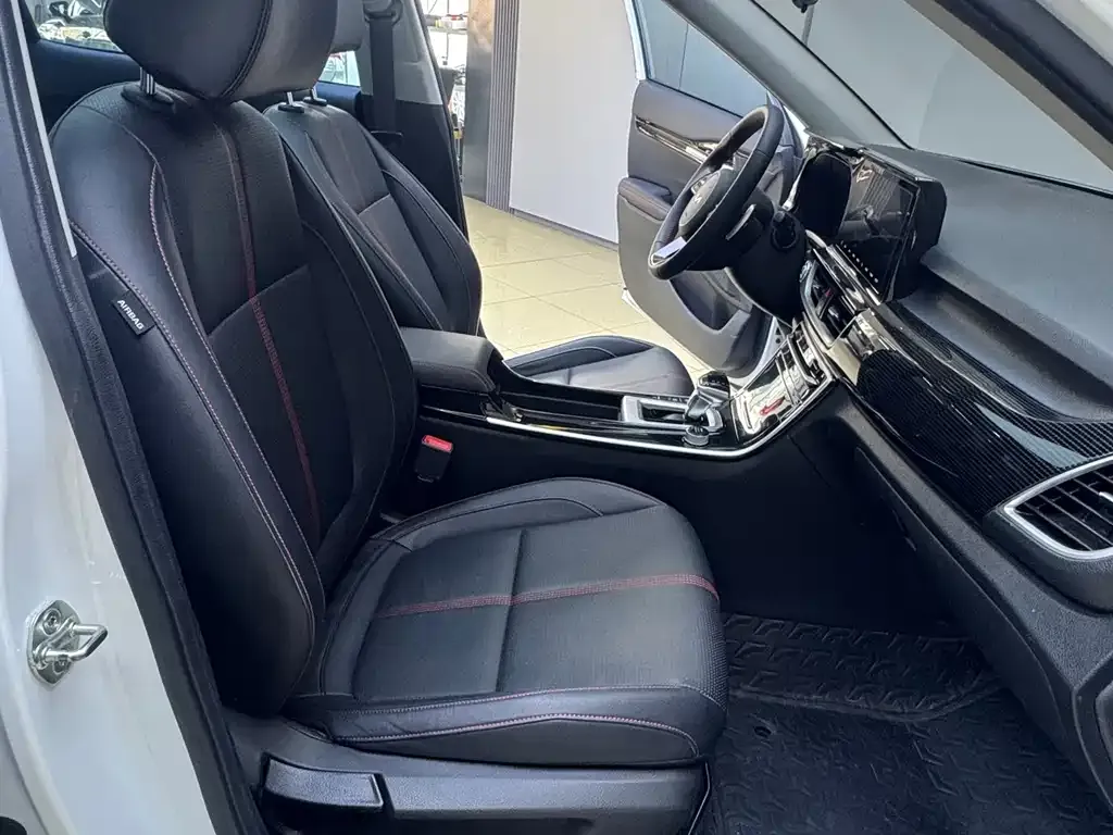Kia KX3 2022 из CN, фото 3