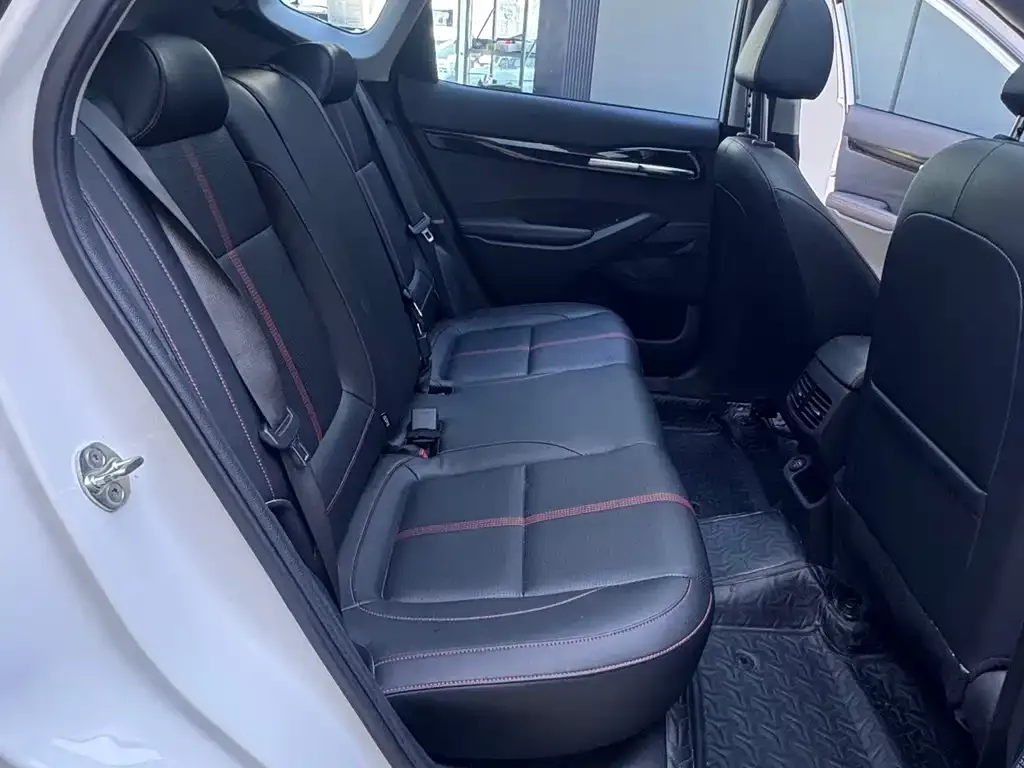 Kia KX3 2022 из CN, фото 7