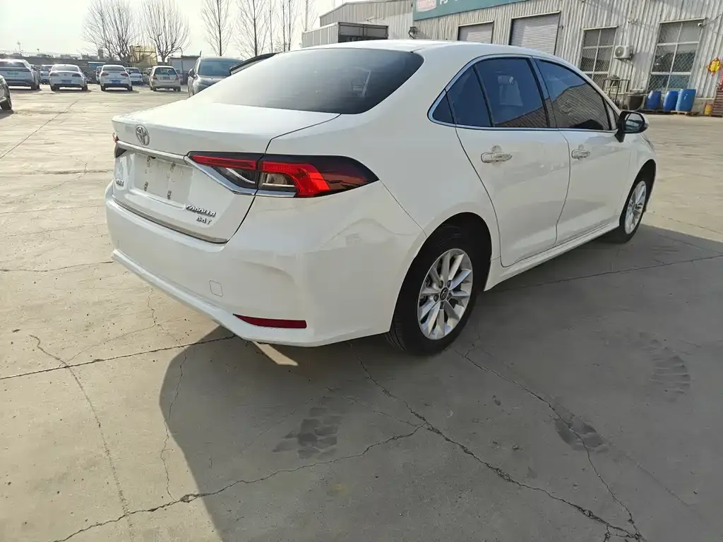 Toyota Corolla 2023 из CN, фото 7