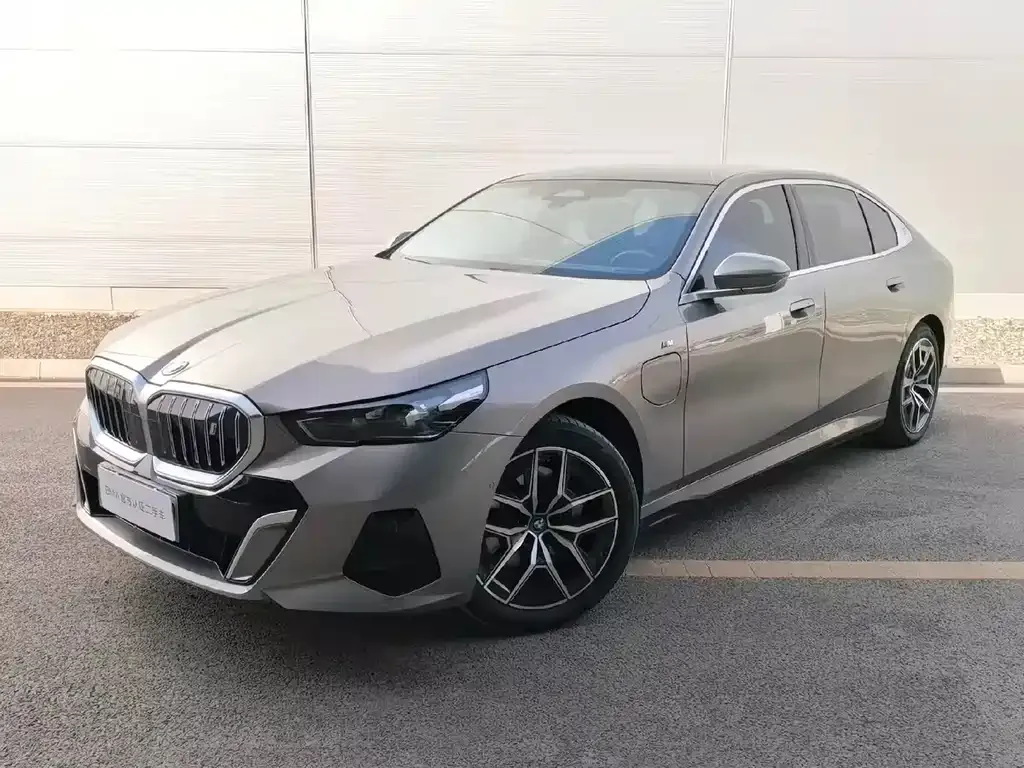 BMW i5 — фото 4