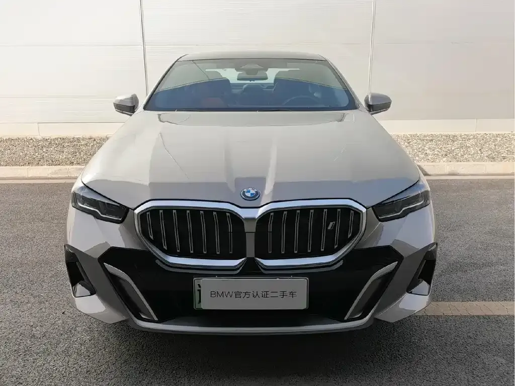 BMW i5 — фото 7