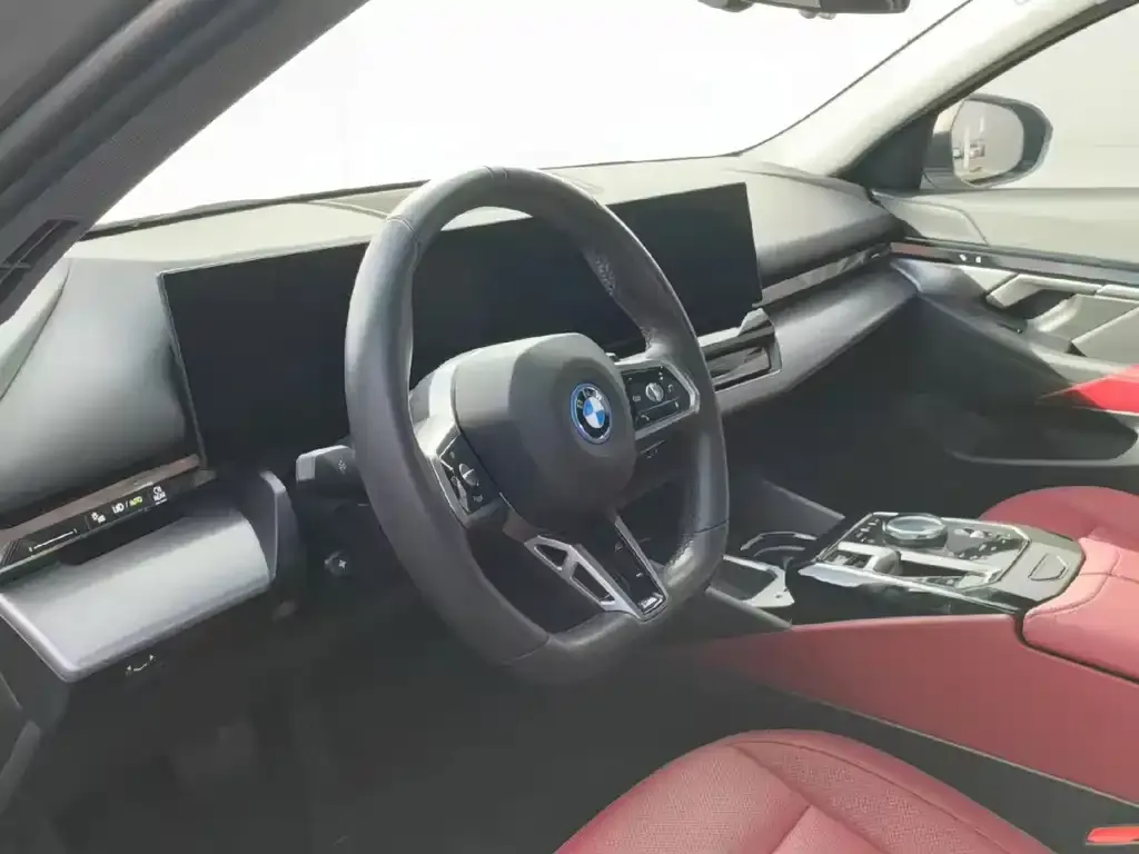 BMW i5 — фото 10