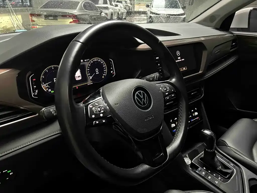 Volkswagen Tharu 2022 из CN, фото 7
