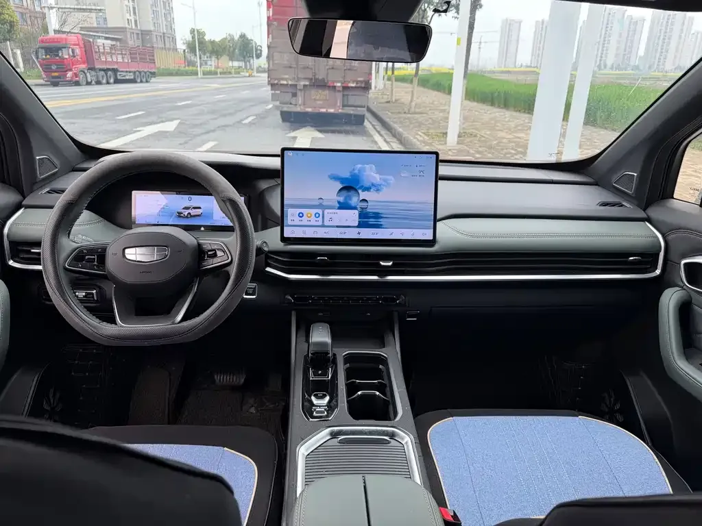 Geely Haoyue L 2024 из CN, фото 2