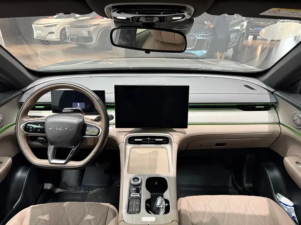 Chery Tiggo 8 PLUS — фото 7