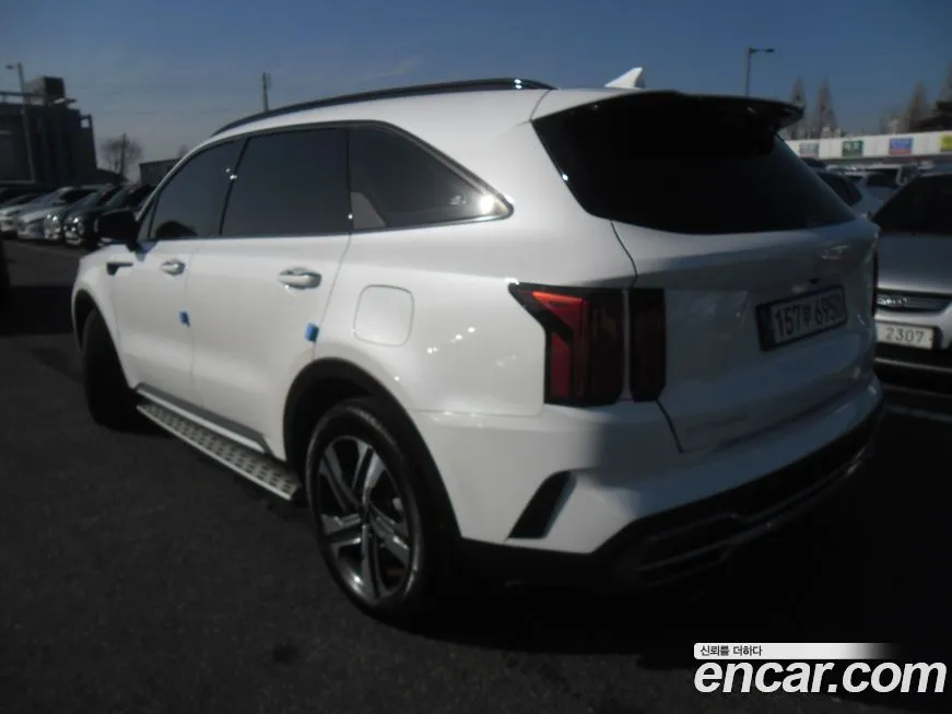 Kia Sorento — фото 8
