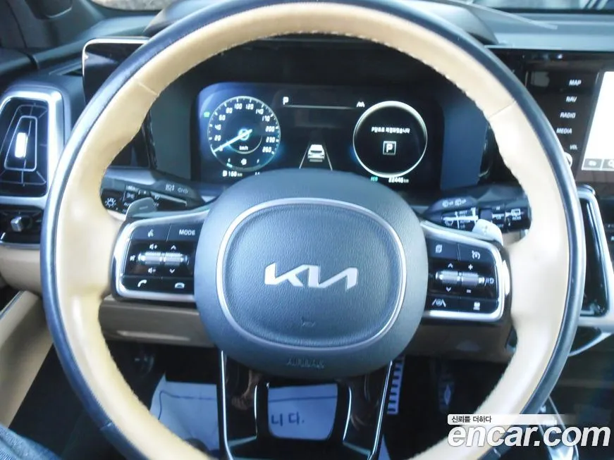 Kia Sorento — фото 10