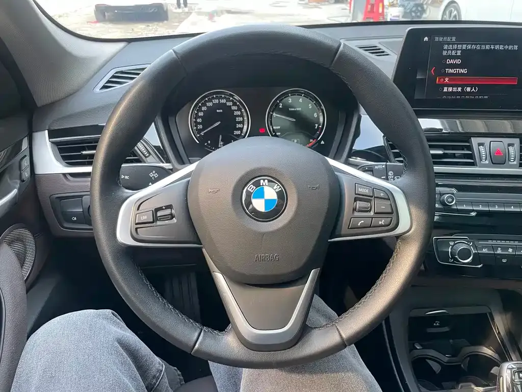 BMW X1 — фото 2