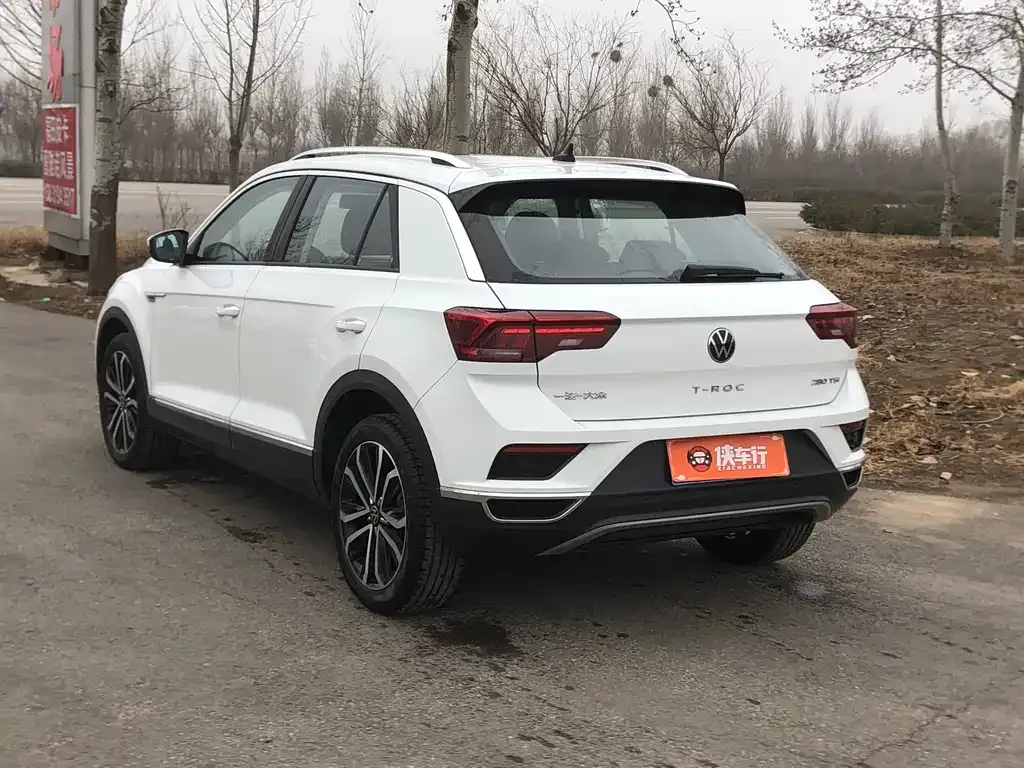 Volkswagen T-Roc 2023 из CN, фото 4