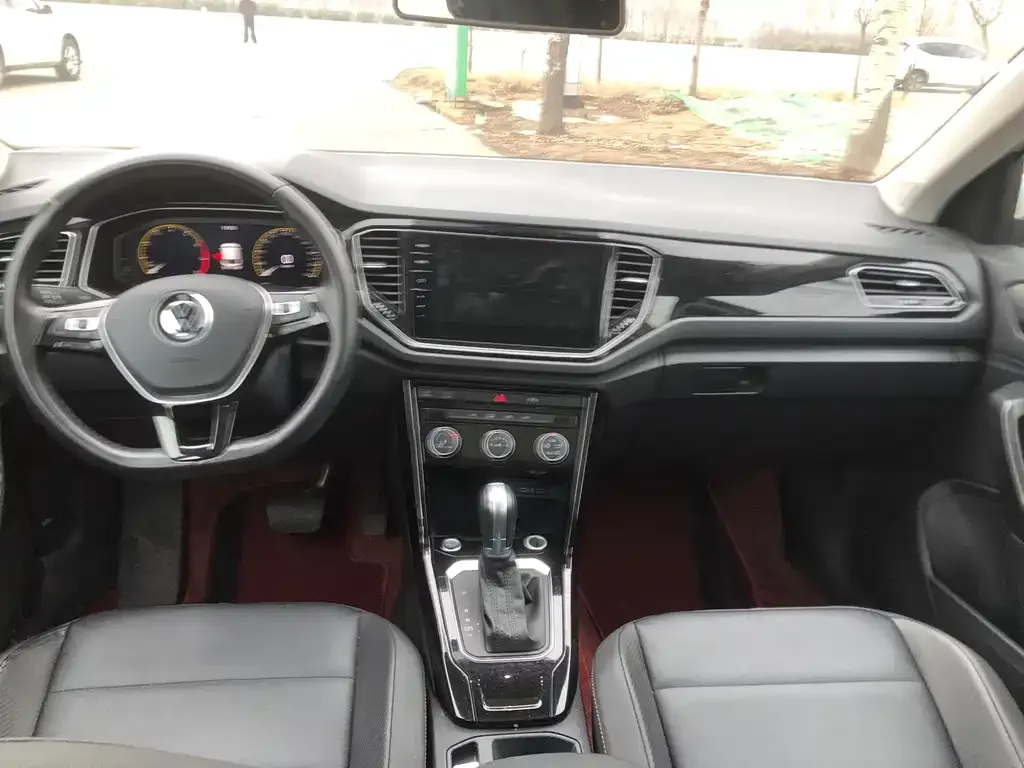 Volkswagen T-Roc 2023 из CN, фото 6