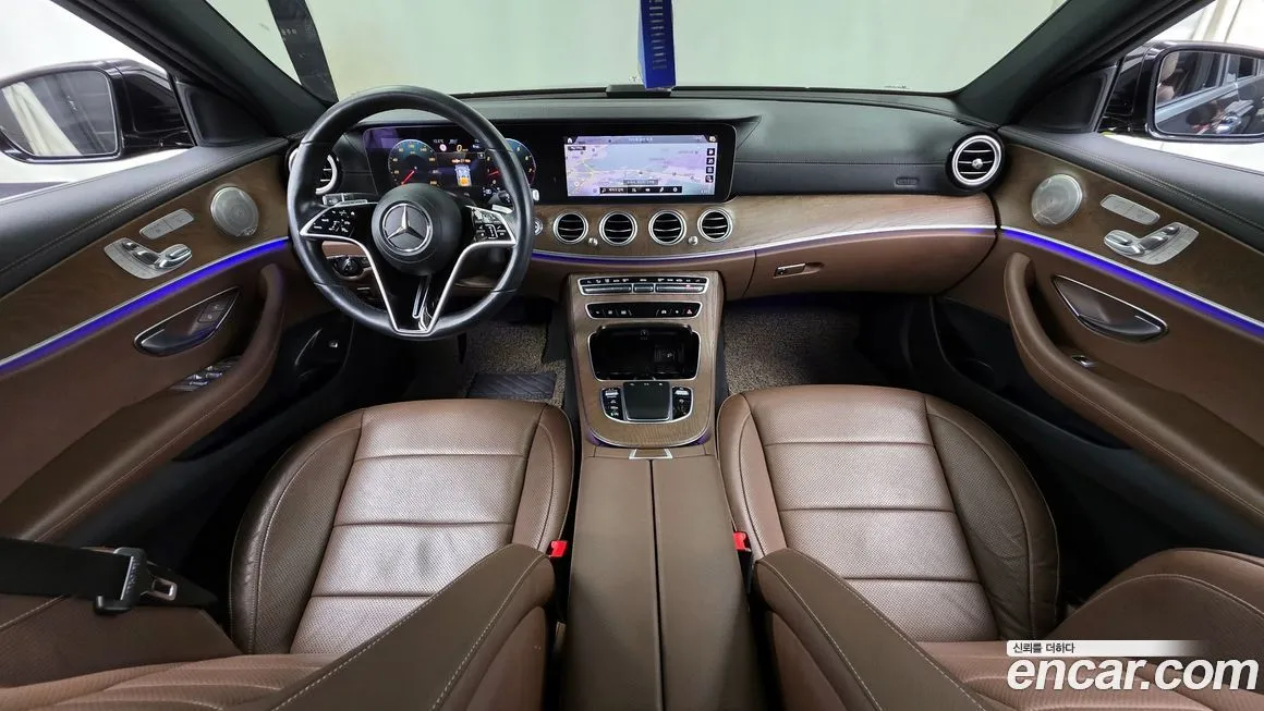 Mercedes-Benz E-Class — фото 5