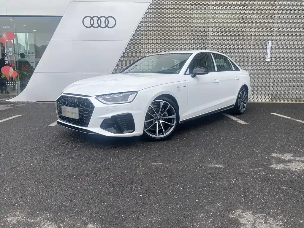 Audi A4L 2023 из CN, фото 1