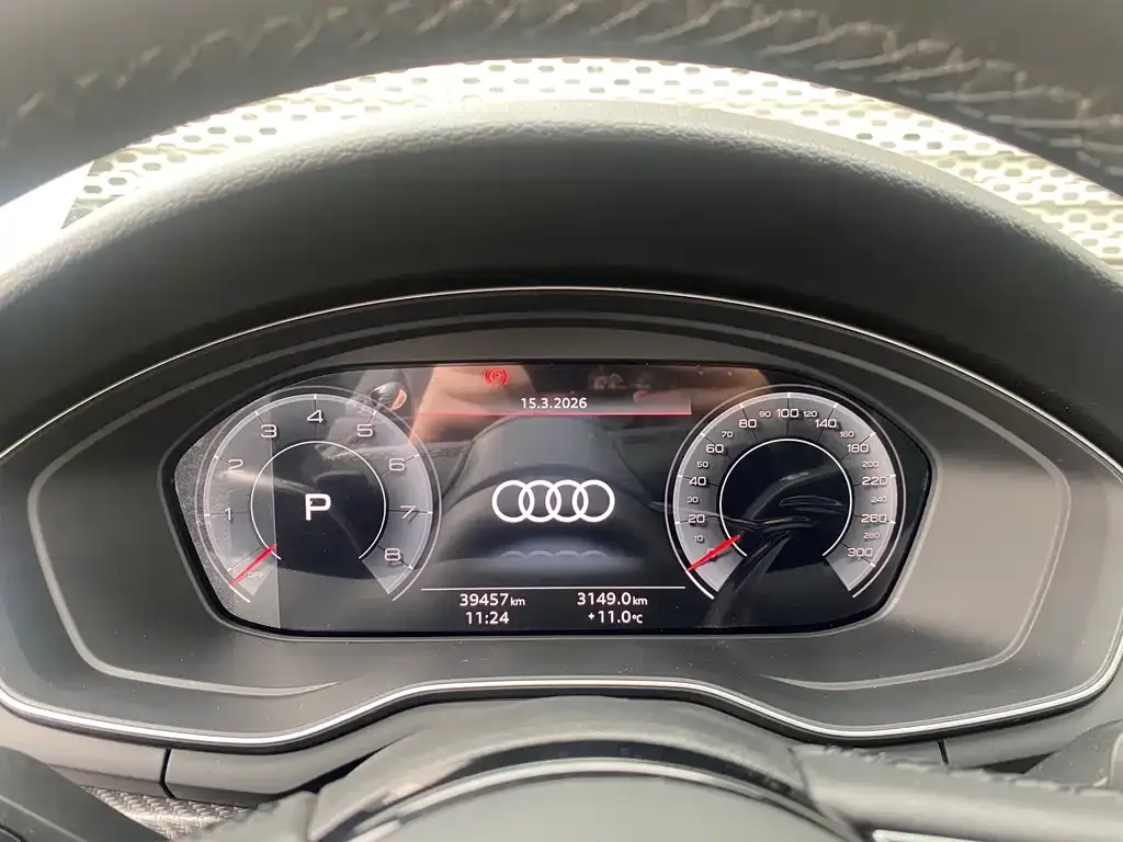 Audi A4L 2023 из CN, фото 8