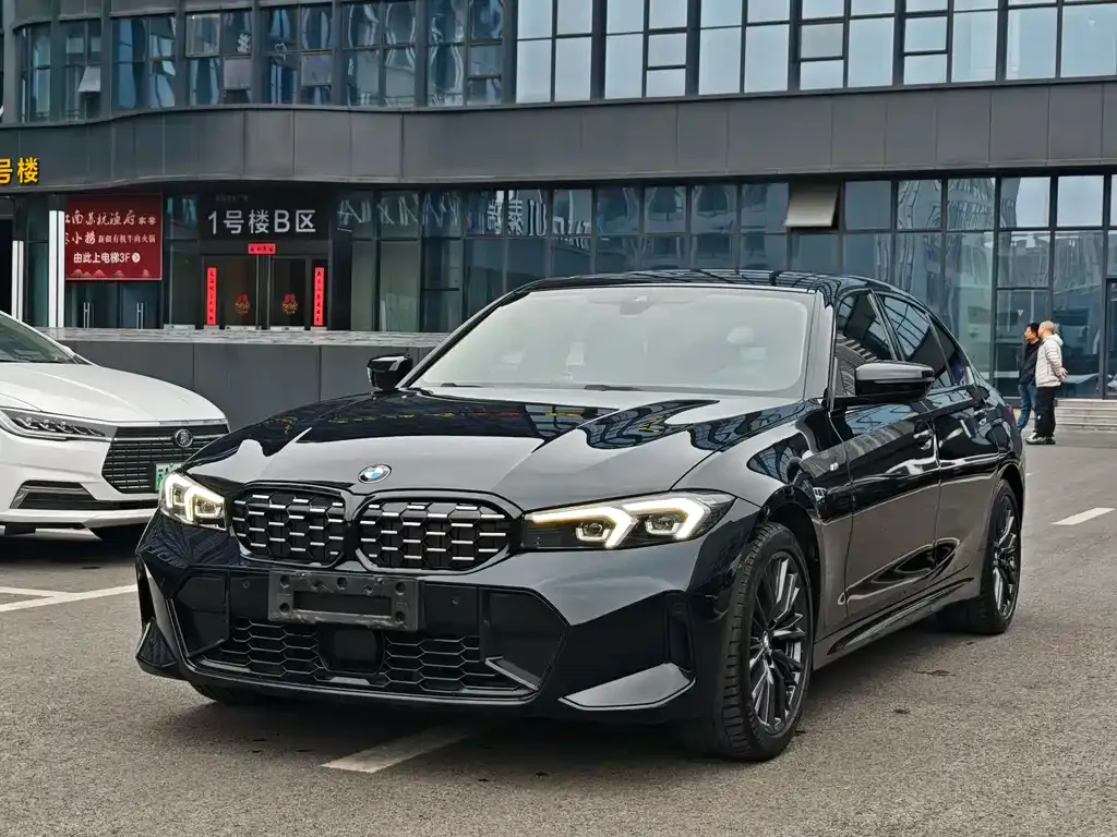 BMW 3 Series — фото 1