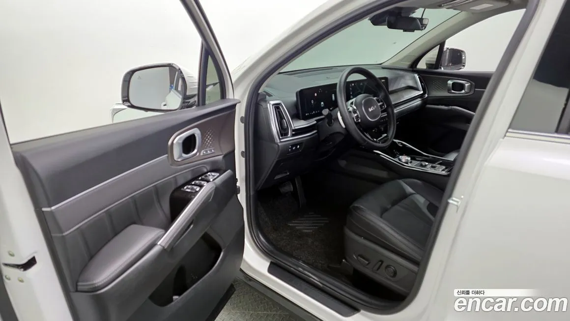Kia Sorento — фото 8