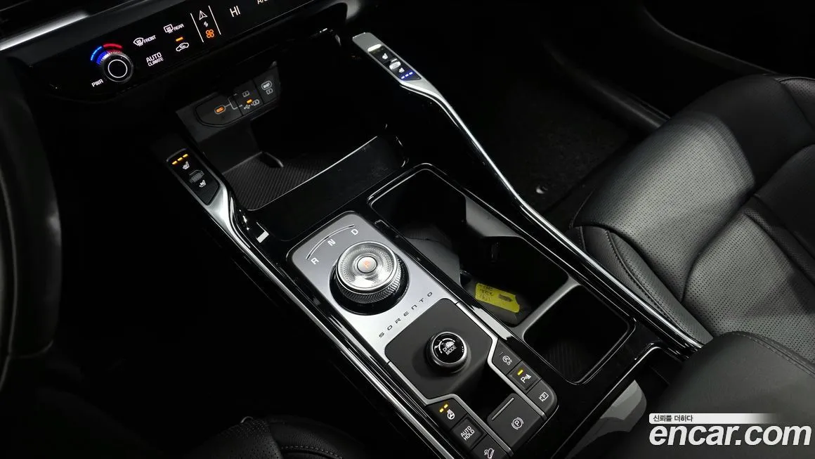 Kia Sorento — фото 10