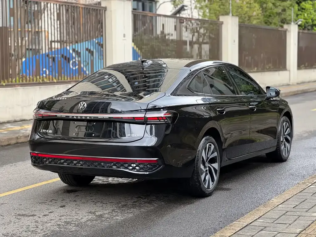 Volkswagen Passat 2025 из CN, фото 7