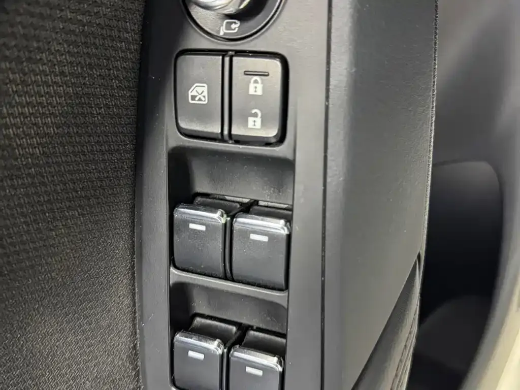 Mazda CX-4 — фото 10