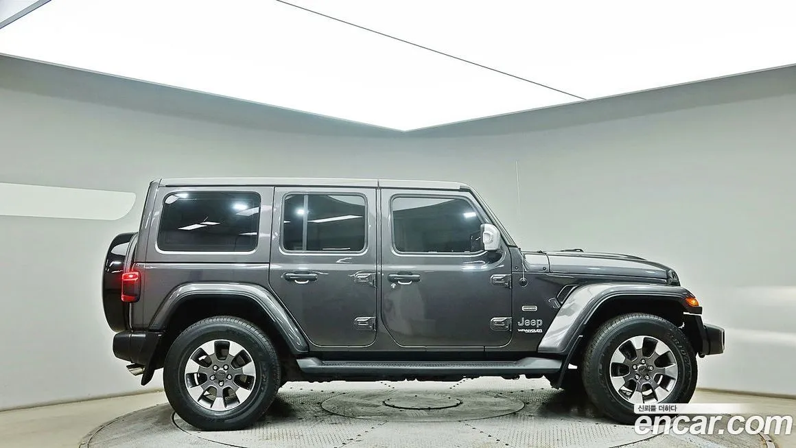 Jeep Wrangler — фото 2