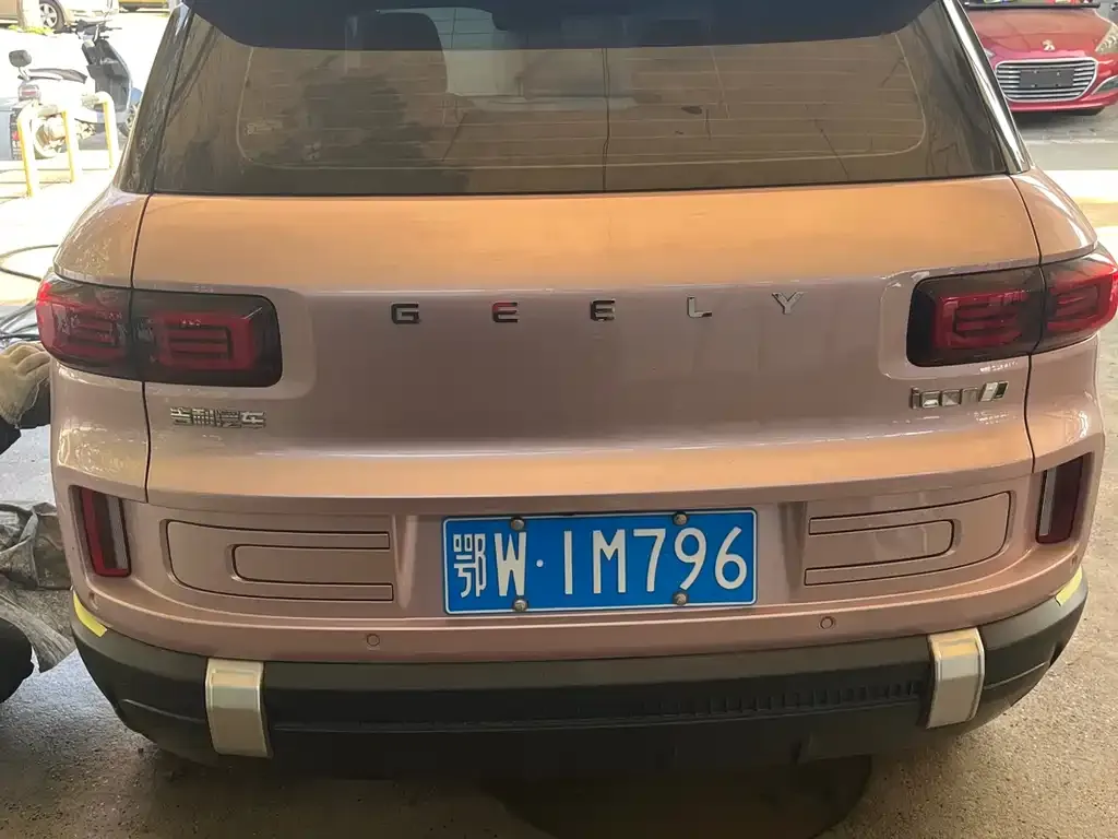 Geely Icon — фото 6