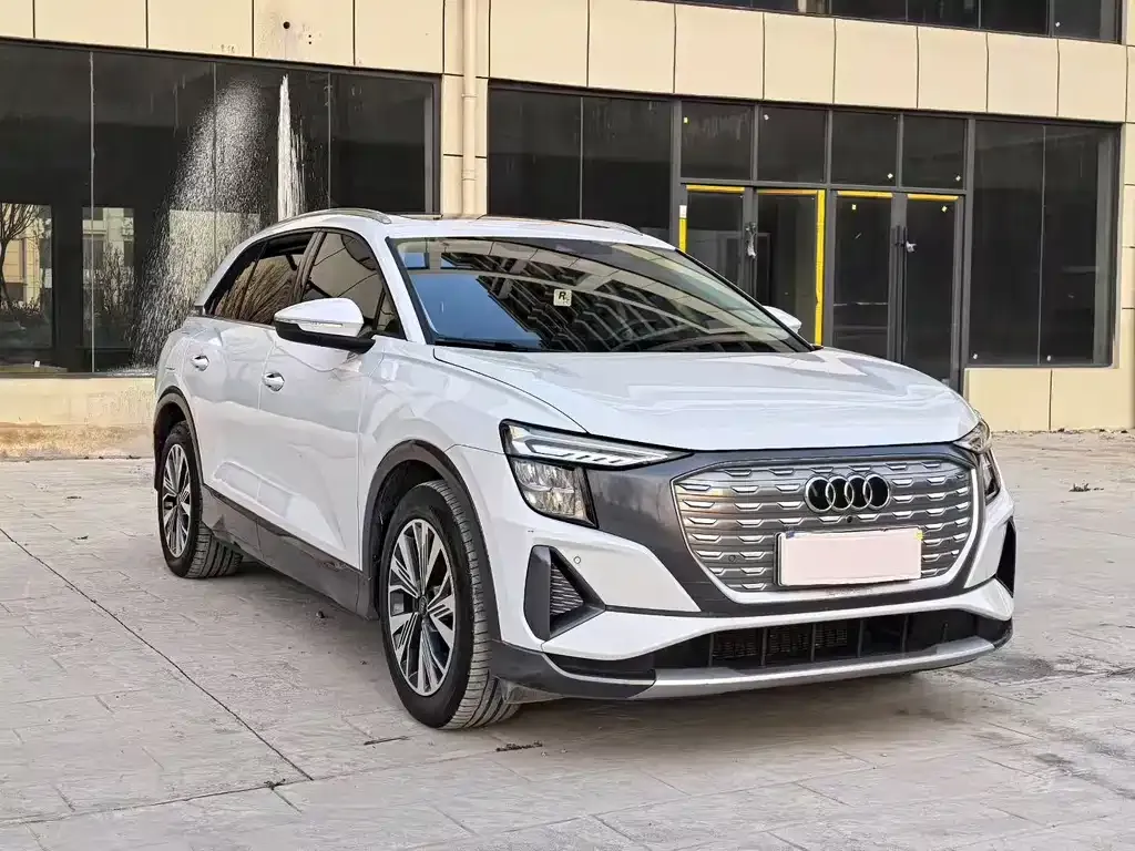 Audi Q5 e-tron 2024 из CN, фото 2