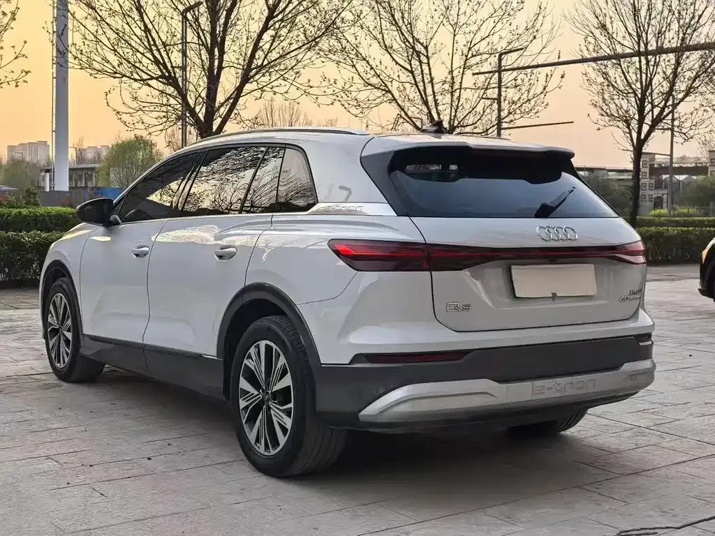 Audi Q5 e-tron 2024 из CN, фото 6