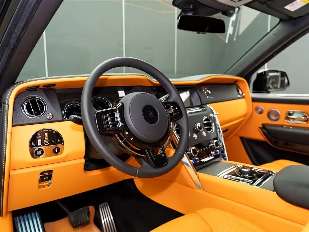 Rolls-Royce Cullinan 2024 из CN, фото 3