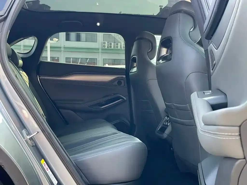 BYD L EV 2025 из CN, фото 3