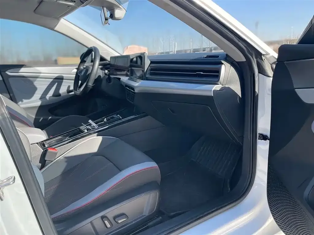 Volkswagen Lamando 2022 из CN, фото 2