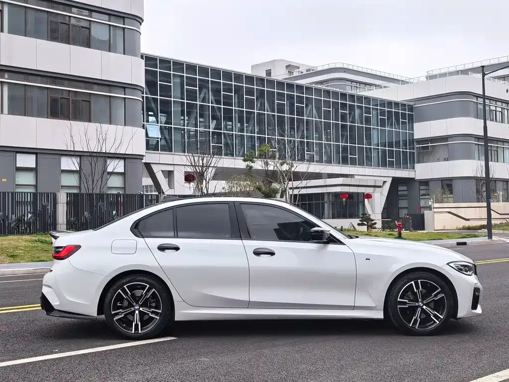 BMW 3 Series — фото 10